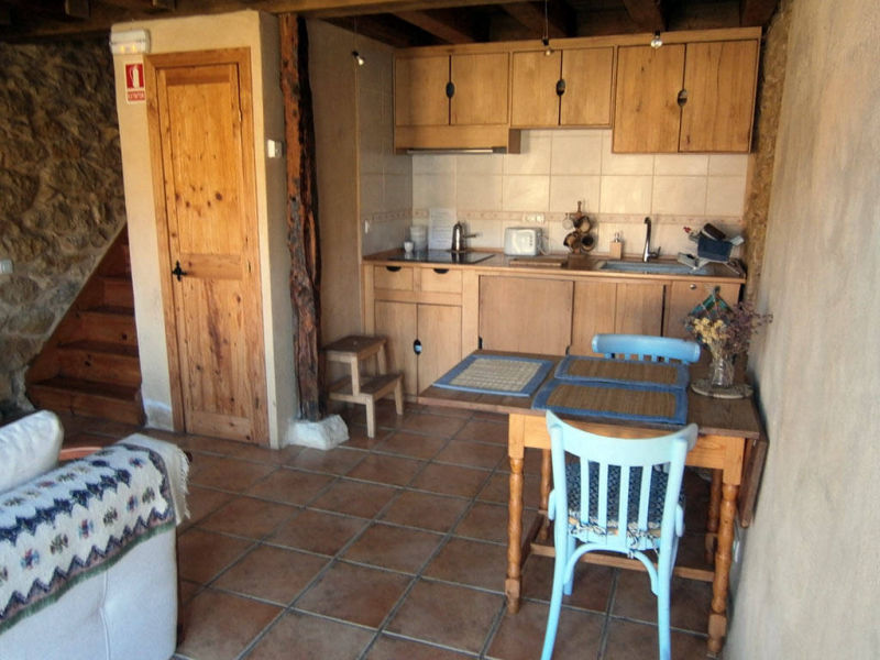 Kitchen and dining area of the Cabaña